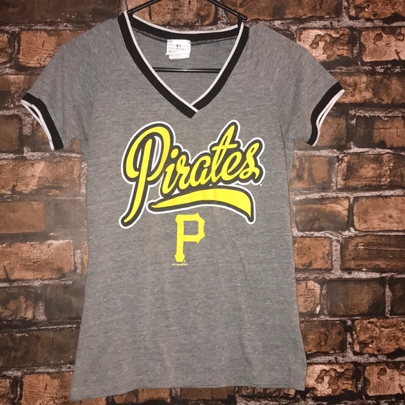5th & Ocean Tops - 5th & Ocean Pittsburgh Pirates short sleeve v neck